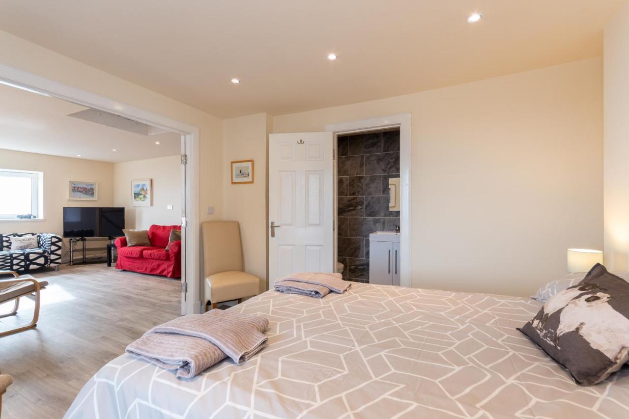 Stunning Shore Front House In Historic Cellardyke アンストラザー エクステリア 写真