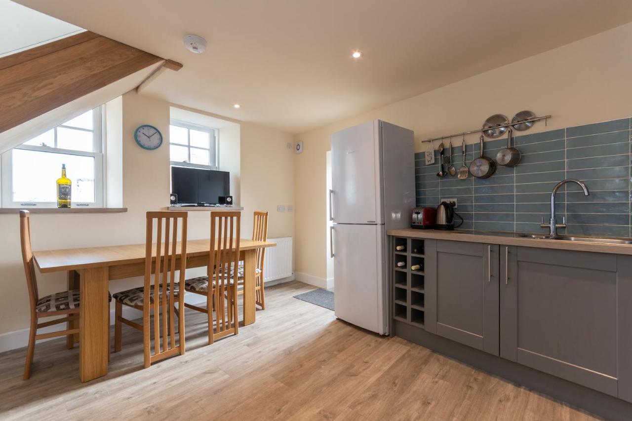 Stunning Shore Front House In Historic Cellardyke アンストラザー エクステリア 写真
