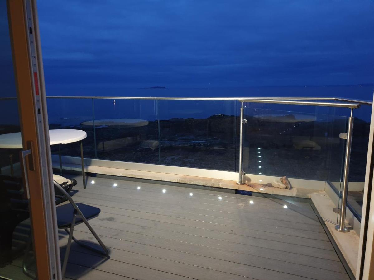 Stunning Shore Front House In Historic Cellardyke アンストラザー エクステリア 写真